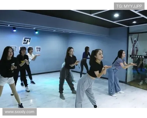 杭州街舞队的文化意识与团队精神探讨及其对街舞发展的影响分析 杭州街舞队的文化意识与团队精神探讨及其对街舞发展的影响分析