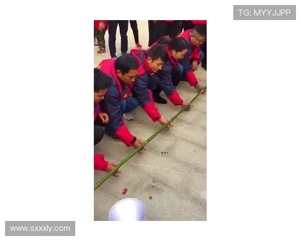 武汉攀岩队的默契配合与团队精神探讨之旅 武汉攀岩队的默契配合与团队精神探讨之旅