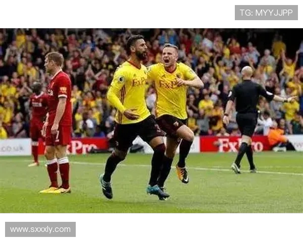 沃特福德与曼联激战正酣比分悬念引发球迷热议