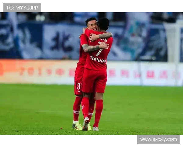 泰达与天海激战正酣精彩瞬间文字直播全程回顾与分析 泰达与天海激战正酣精彩瞬间文字直播全程回顾与分析