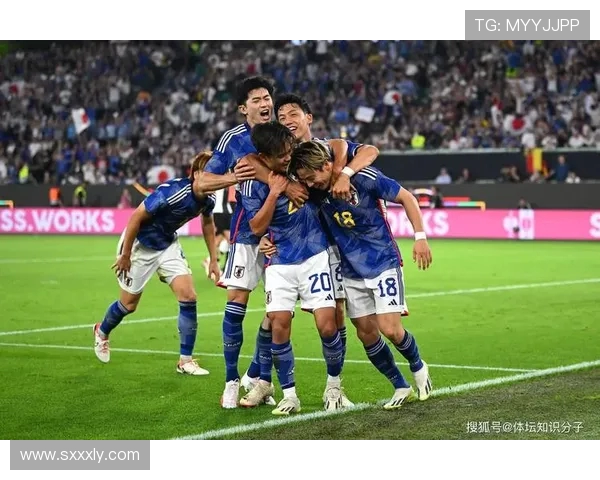 男足世预赛焦点对决韩国迎战强敌伊朗争夺世界杯入场券的关键之战 男足世预赛焦点对决韩国迎战强敌伊朗争夺世界杯入场券的关键之战