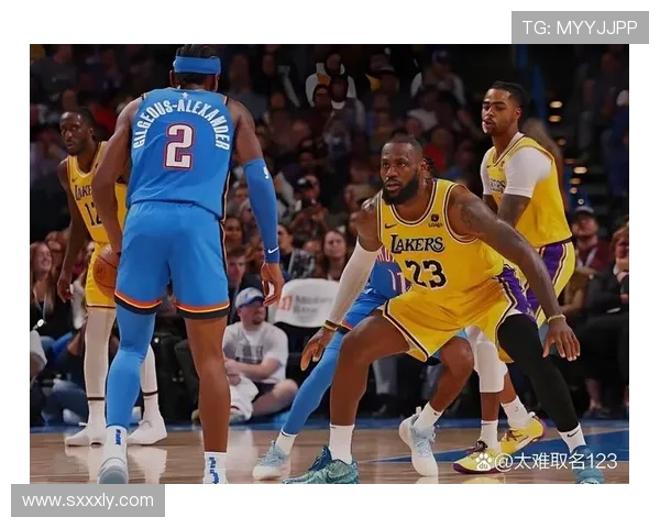 绿军与湖人再度交锋NBA经典对决引发球迷热议与期待
