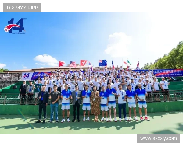 南京网球队与重庆网球队赛后复盘分析双方状态及表现对比